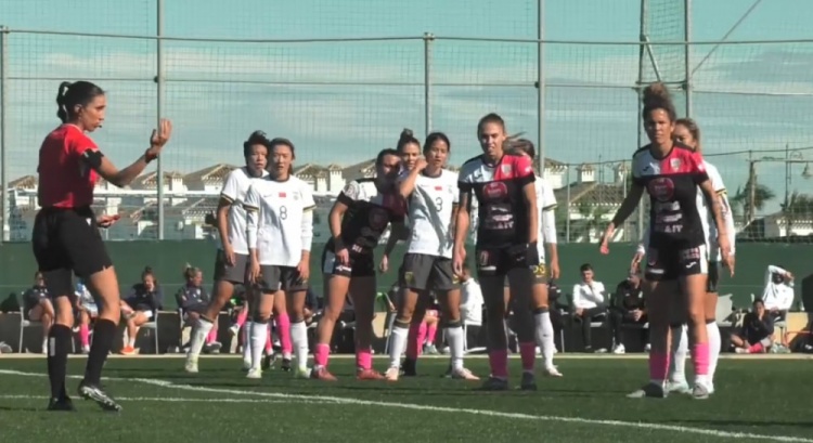  唐佳麗梅開二度、邵子欽破門，中國女足3-2擊敗Alhama俱樂部女足
