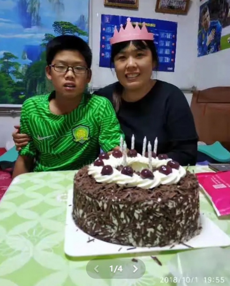  郭嘉璇母親曬照悼念兒子：璇兒生日快樂，希望天堂幸福