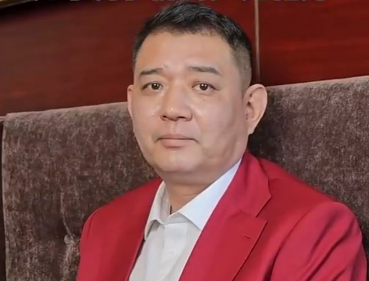  鞏曉彬：剛打球時(shí)工資20多塊錢(qián) 主要給父母、給家里改善生活