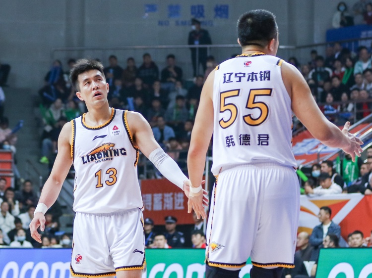  里程碑！韓德君8625分追平郭艾倫 并列遼籃隊史得分王