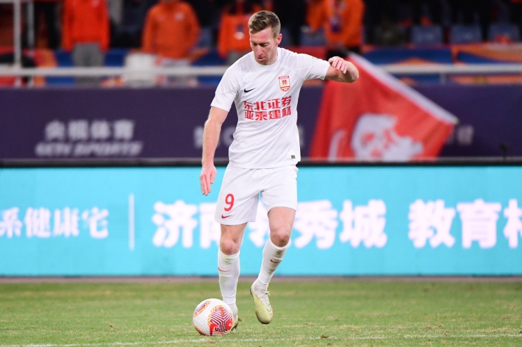  熱身賽：長春亞泰2-1青島海牛 貝里奇、奧莫伊胡安弗破門???