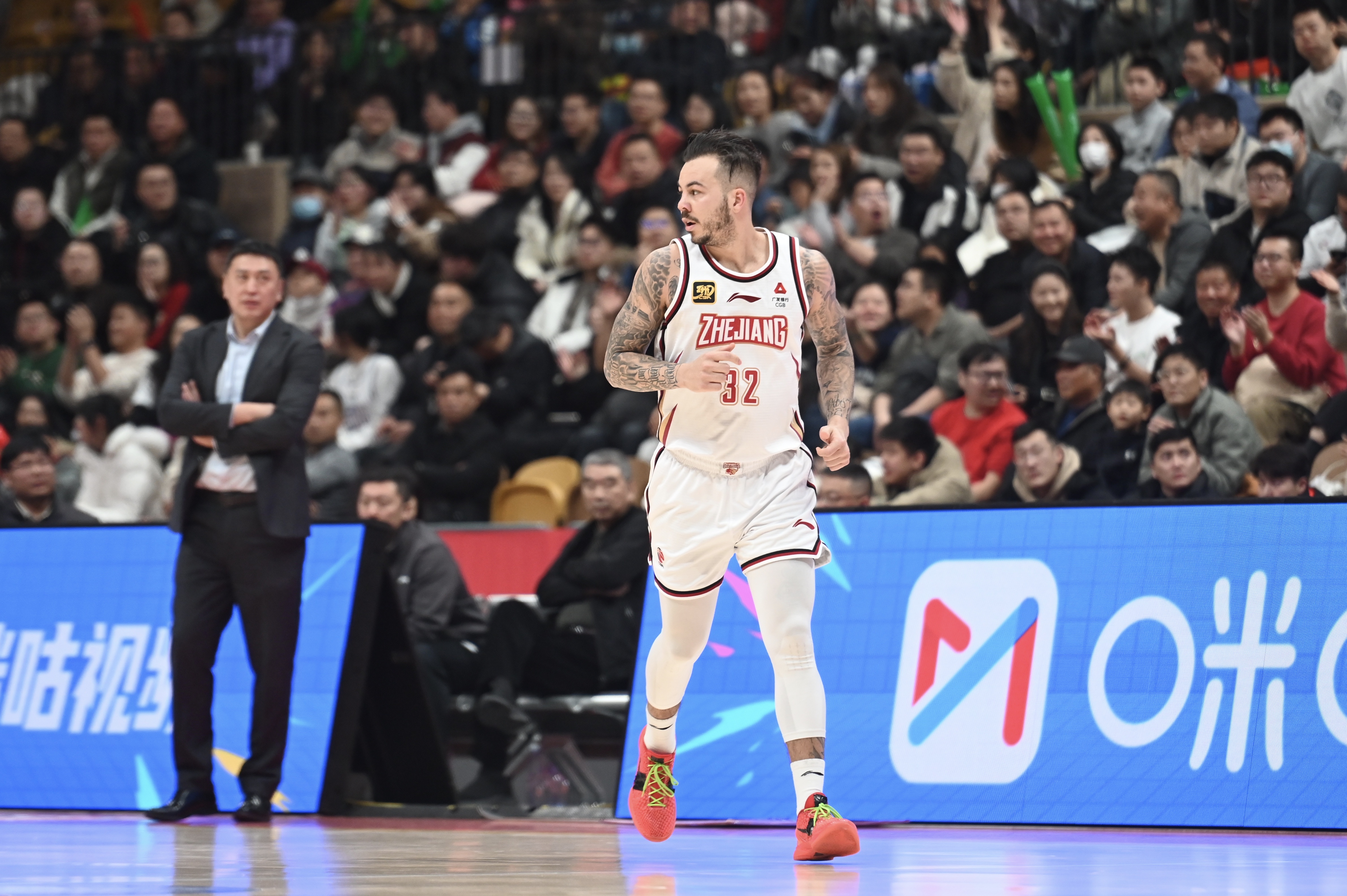  得分爆炸力！約克23中13得34分2板8助4斷 三分11中6
